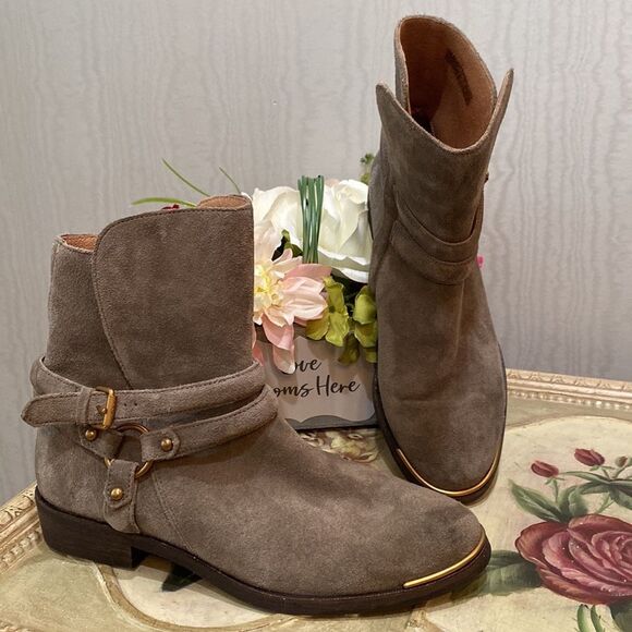 UGG Kelby Suede Leather Harness Ankle Boots Mouse Gray Sz 7 Excellent Condition - Picture 1 of 13